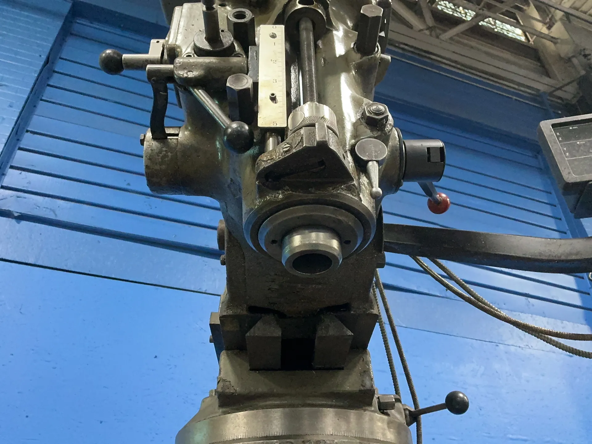Bridgeport #134171, vertical mill, 9" x 42" table, 1 -1/2 HP, 1730 RPM, Magnescale digital read out, 230/460 - Image 6