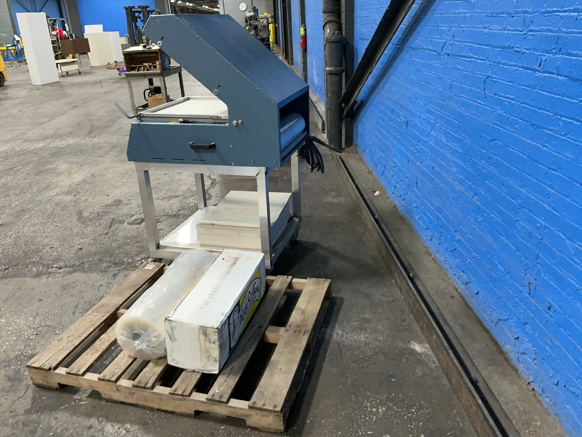 Starview #MSP-1824, wrapping machine, 18" x 24" capacity, 1/4 HP, 40 A, 230 V., 2019 - Image 4