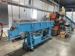 3.5" Davis Standard, Profile Extrusion Line, 24:1 L/D, air cooled, 75 HP AC motor, vacuum sizing tank, Ferris - Image 2