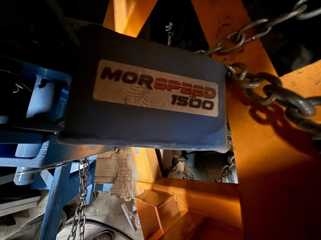 Morse #MORSpeed-288-1, Forklift Drum Lifter, 1,500 lb. capacity, automatic rim-grip jaws, fork pocket mount - Image 1