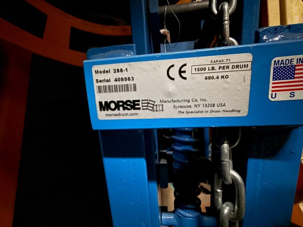 Morse #MORSpeed-288-1, Forklift Drum Lifter, 1,500 lb. capacity, automatic rim-grip jaws, fork pocket mount - Image 2