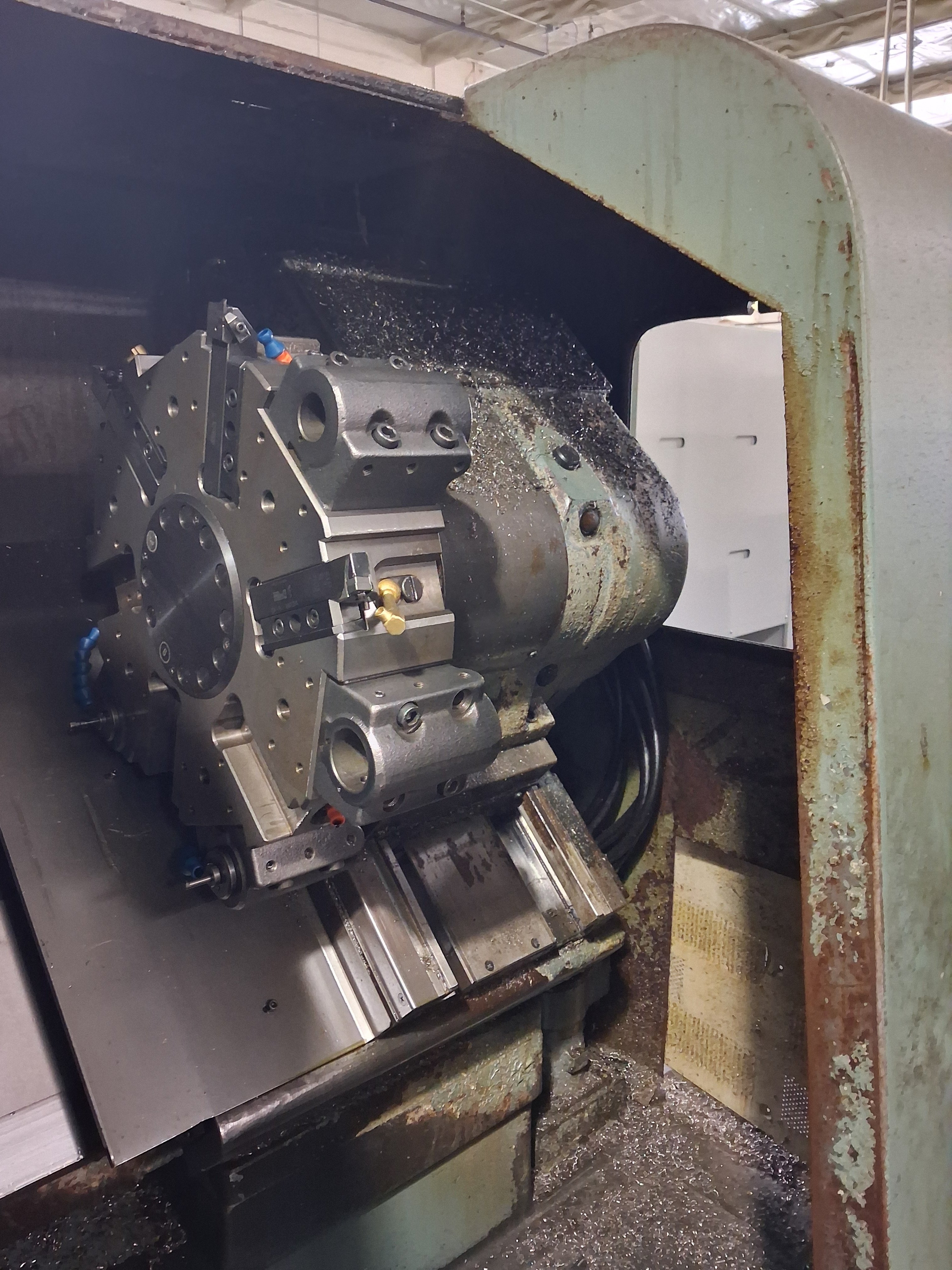 Mori Seiki #SL-2H, slant bed CNC turning center, Fanuc 10T Control, 12-station drum turret, hydraulic chuck - Image 4