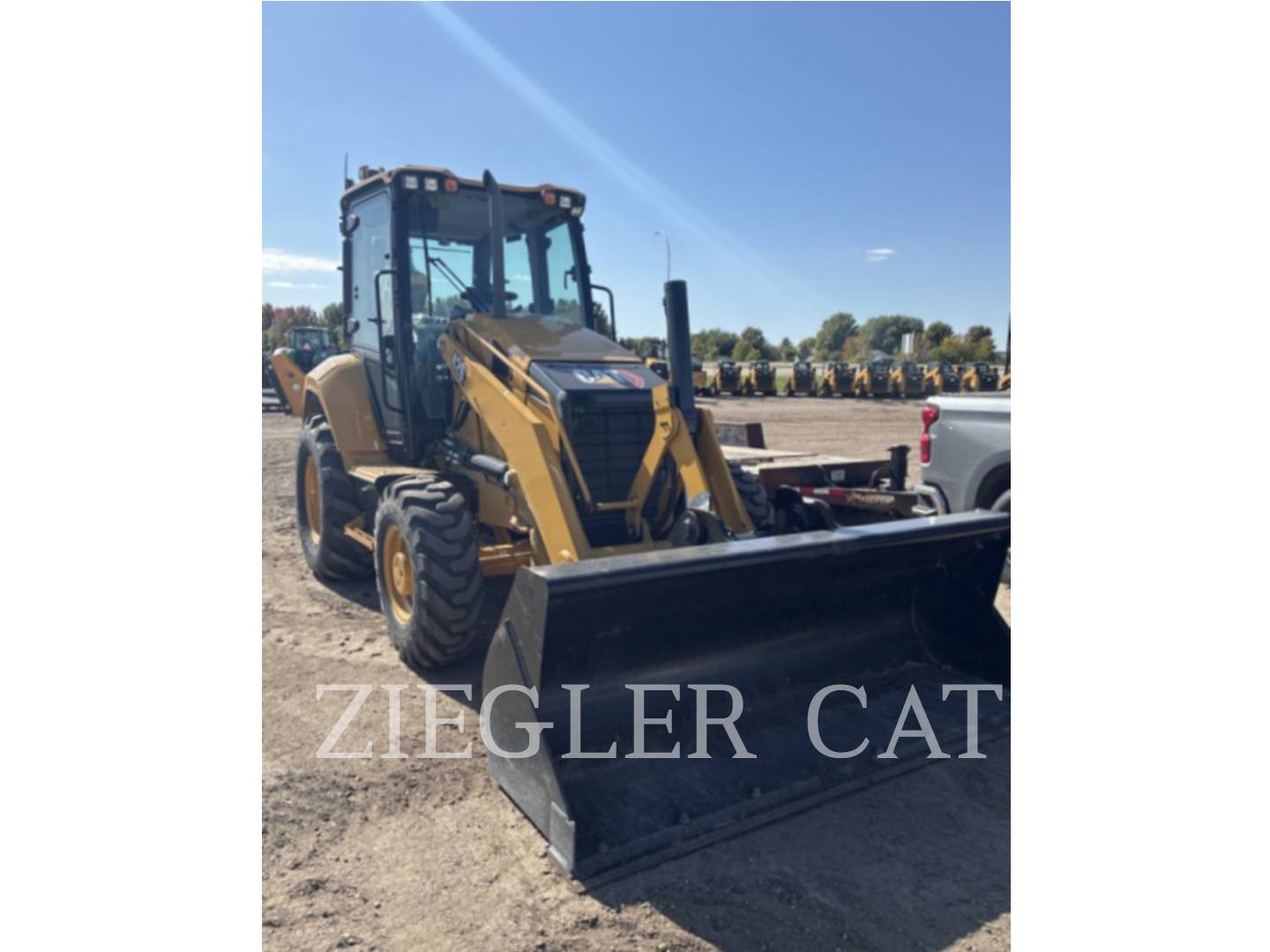 Cat 420, Backhoe Loader, 99 hours, S/N: H8T04673, 2024 - Image 2