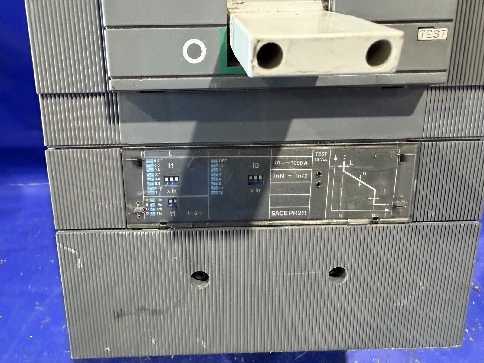 1200 Amps, ABB SACE #S7H, circuit breaker, 600 Volts, 3 Pole - Image 3
