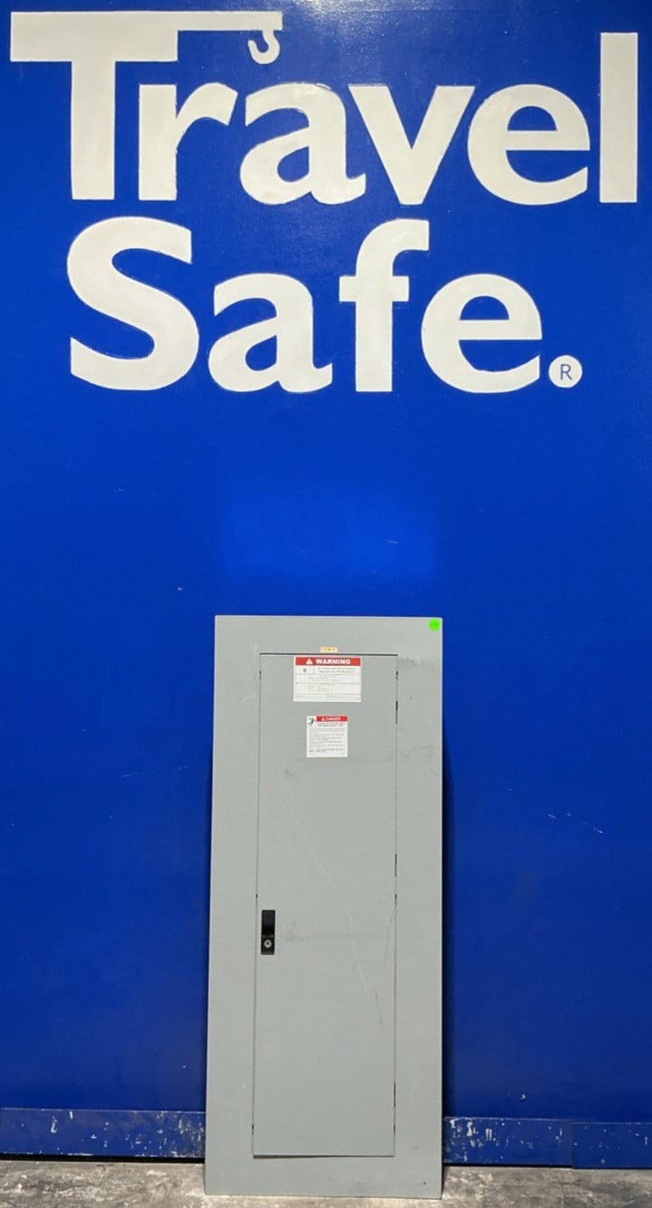 225 Amp. General Electric AQU3422RCX, Main Breaker Panelboard, 225 Amp main breaker, 208Y/120 Volts, 3 Phase - Image 1