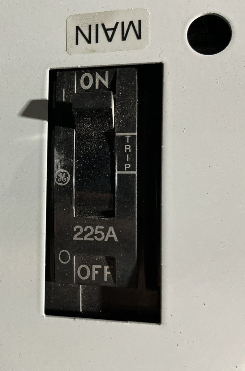 225 Amp. General Electric AQU3422RCX, Main Breaker Panelboard, 225 Amp main breaker, 208Y/120 Volts, 3 Phase - Image 7