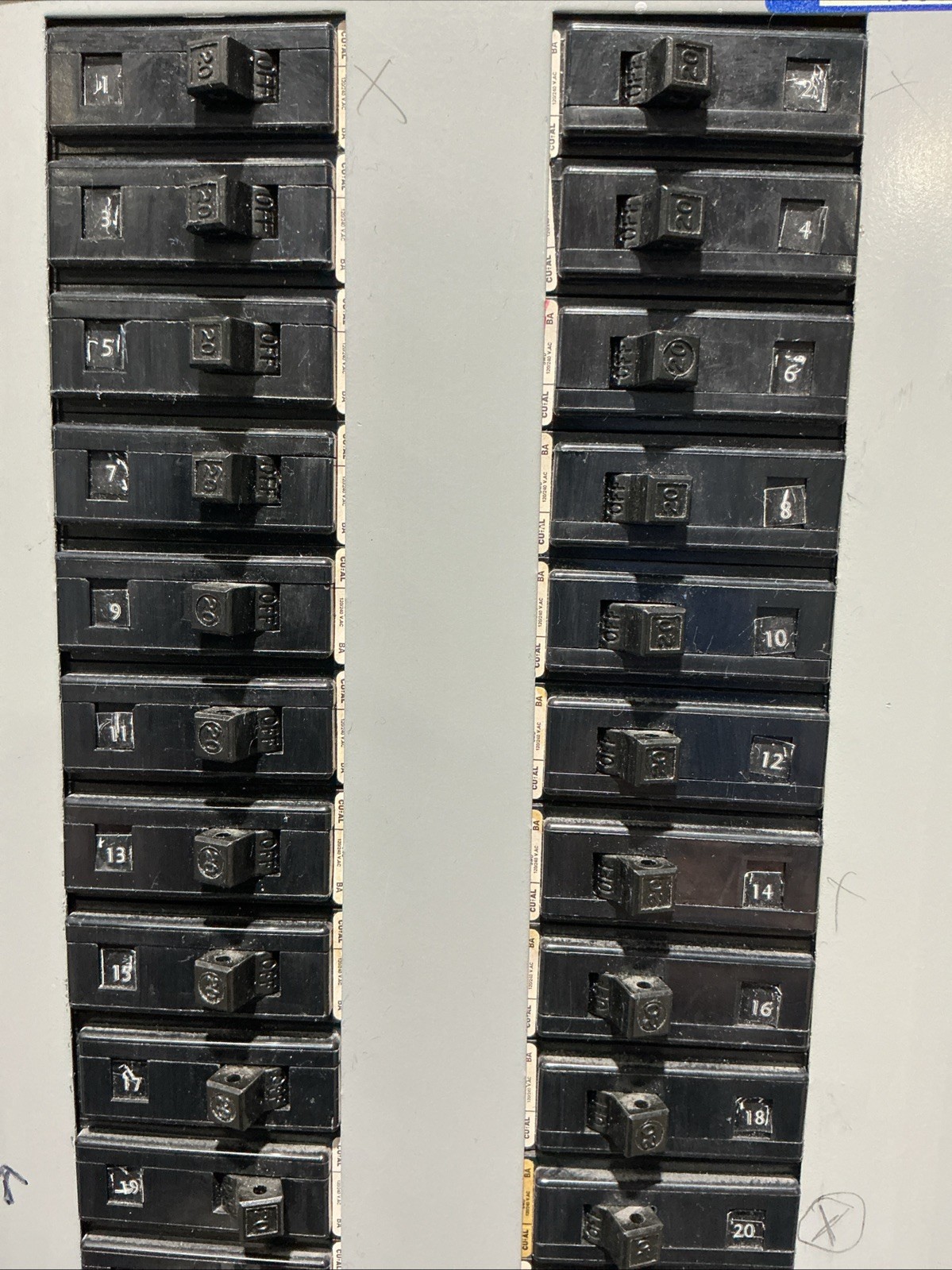 150 Amp. Westinghouse YS2048, Main Breaker Panelboard, 150 Amp main breaker, 208Y/120 Volts, 3 Phase, 4 Wire - Image 4