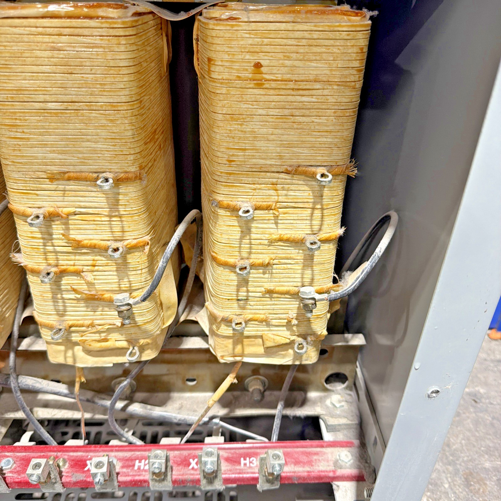 30 KVA 480 Delta Primary, 208Y/120 Secondary, Cutler-Hammer #V48M28E30B, Transformer, 3 Phase, NEMA 2 - Image 7