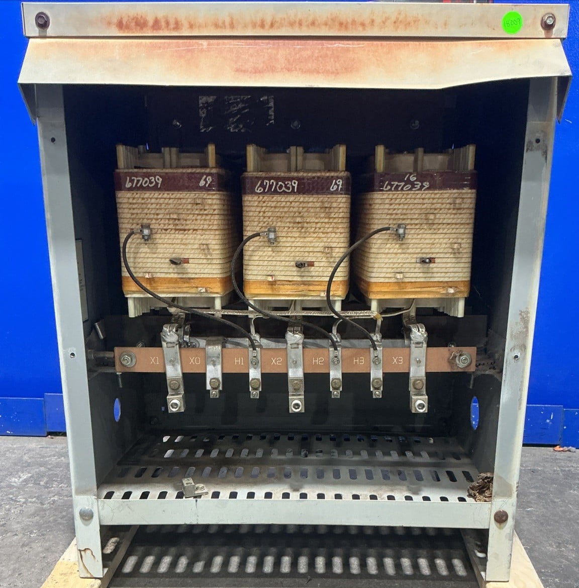 75 KVA 480 Primary, 208Y/120 Secondary, General Electric #T2H75S, Transformer, 3 Phase, 60 Hz, NEMA 3R - Image 4
