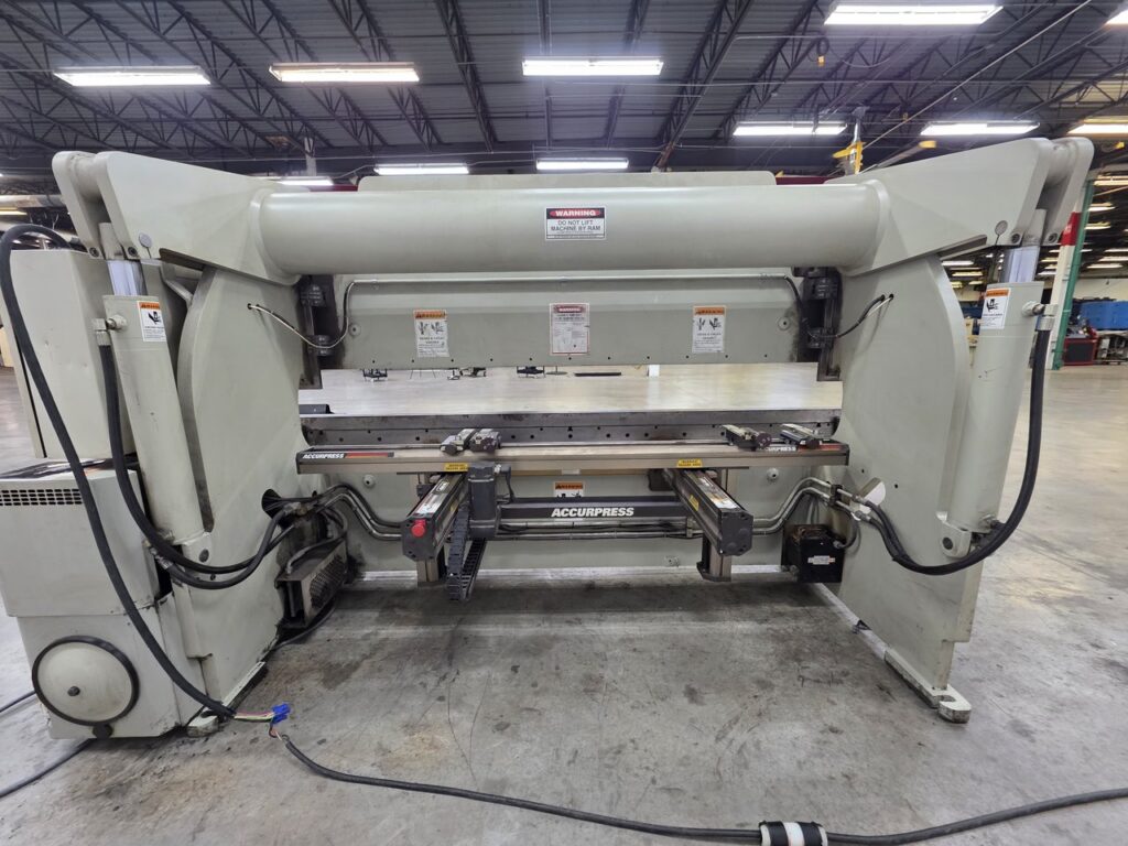 100 Ton, Accurpress #710010, 3-Axis CNC hydraulic press brake, 10' overall, 102" between housing, 8" stroke - Image 4