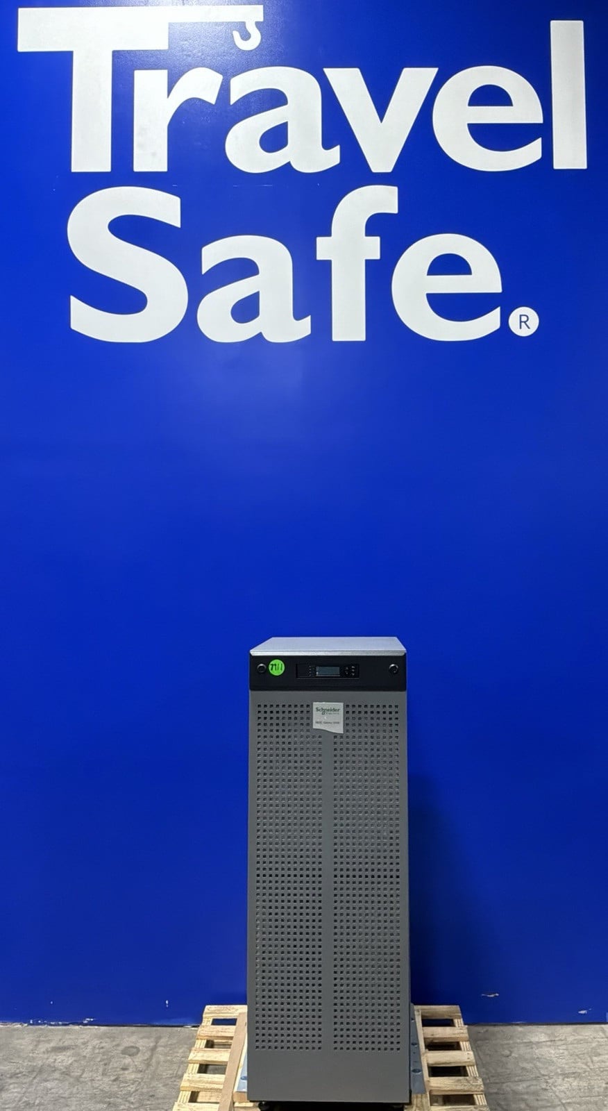 10.0 KVA Schneider #G35TF10KB4F, Galaxy 3500 uninterruptible power supplies, 208 Volts, 28.9 Amp (2 available) - Image 1