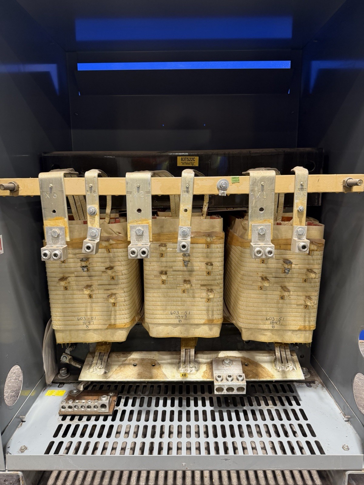 112.5 KVA 480 Primary, 208Y/120 Secondary, Square D #34749-17222-028, Transformer, 60 Hz, NEMA 2 - Image 3