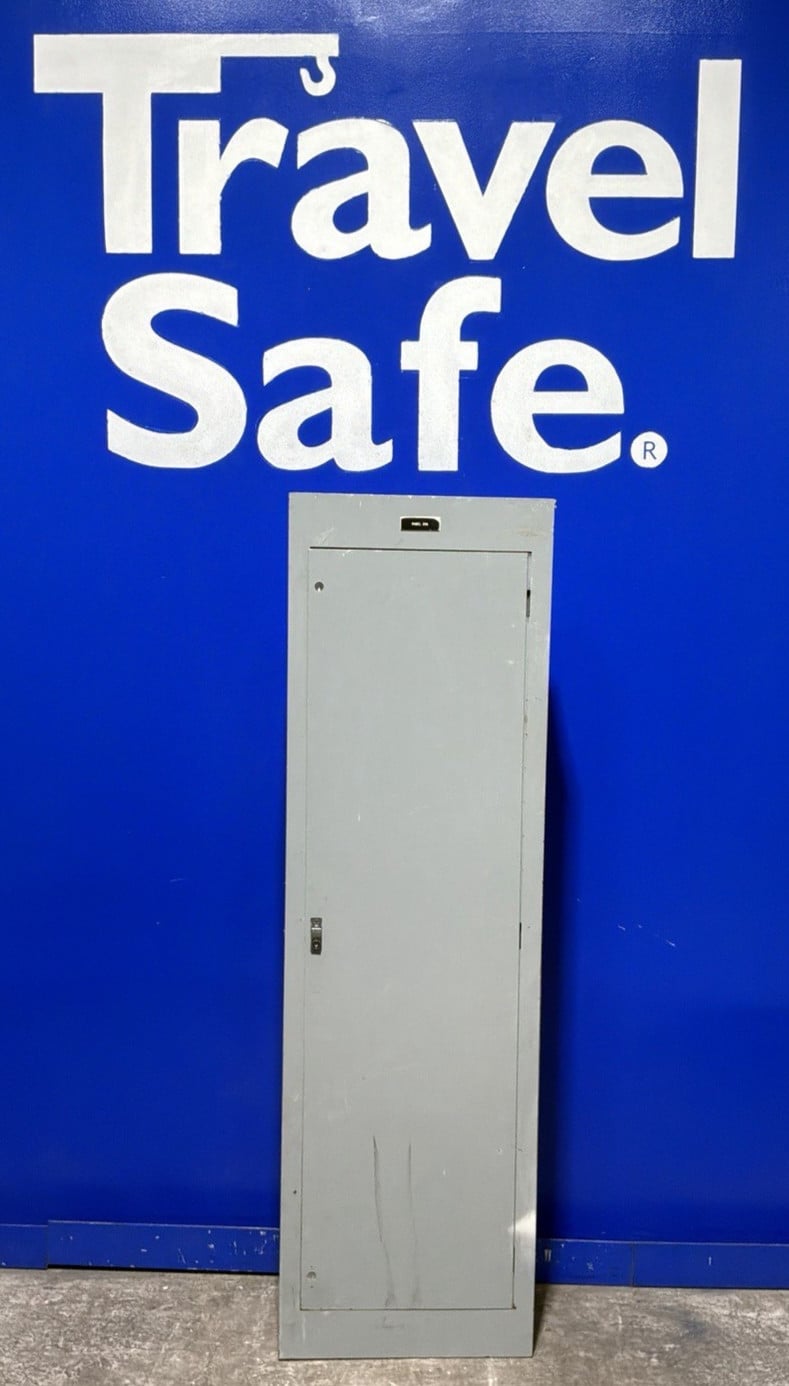 400 Amp. Westinghouse DA72087, MLO Panelboard, 480Y/277 Volts, 3 Phase, 4 Wire - Image 1