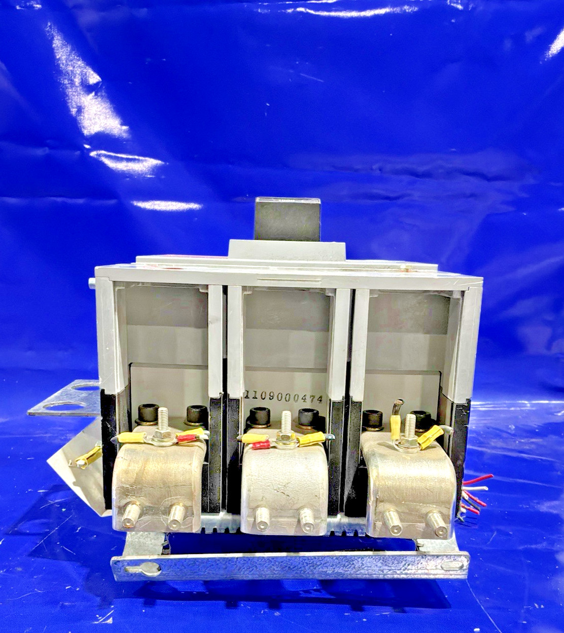 1000 Amps, Siemens #SCND69100A, circuit breaker, 600 Volts, 3 Pole (2 available) - Image 3