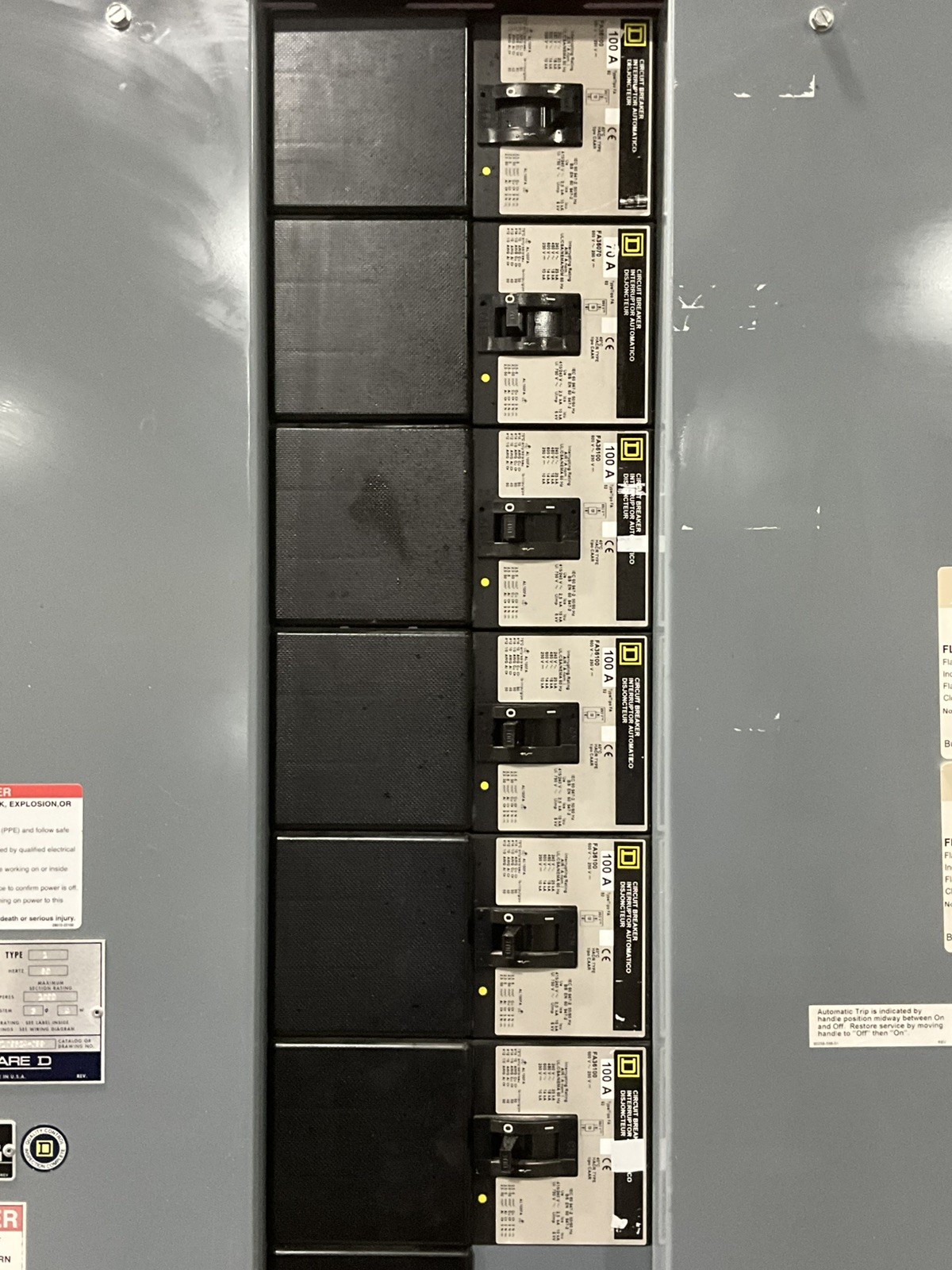1000 Amps, Square D 18109624-089, Switchboard, 208 Volts, 3 Phase, 4 Wire - Image 8