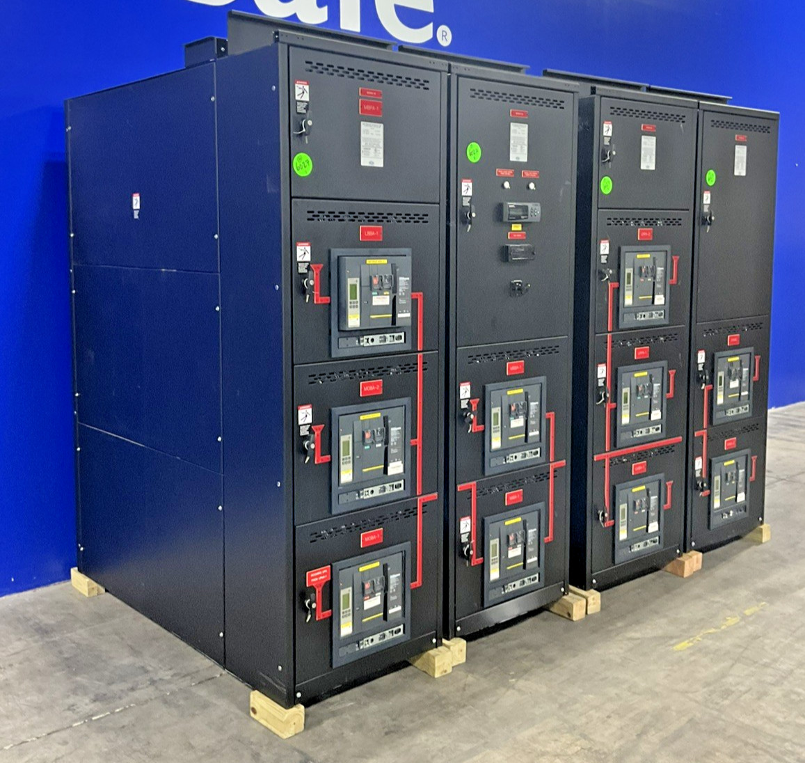 1600 Amps, Square D, Switchgear, 4 Section, 480 Volts, 3 Phase, 3 Wire - Image 2