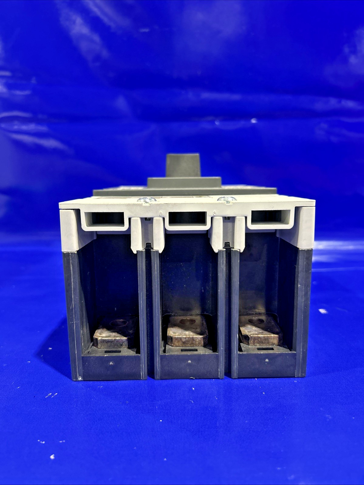 600 Amps, Siemens #HLK3B600MA2REX6, circuit breaker, 600 Volts, 3 Pole - Image 6