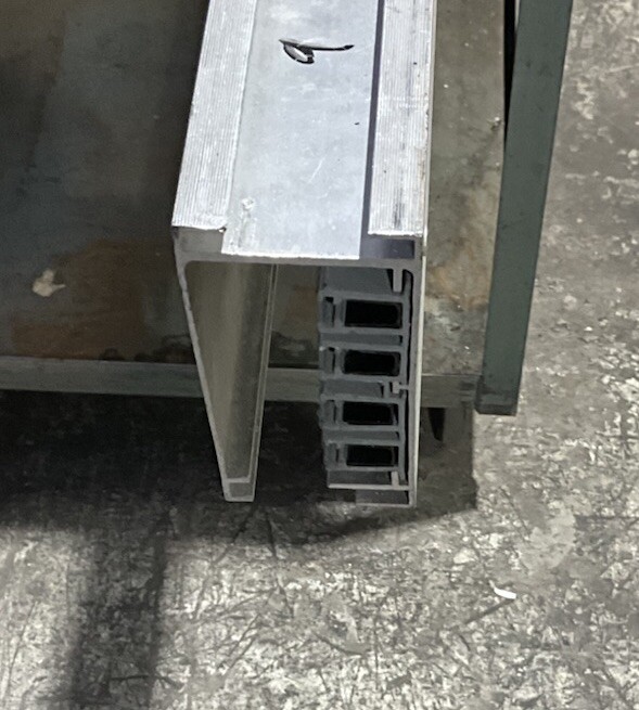 225 Amps, Starline #B225G-4PG-9, Track Busway, 300 Volts - Image 3