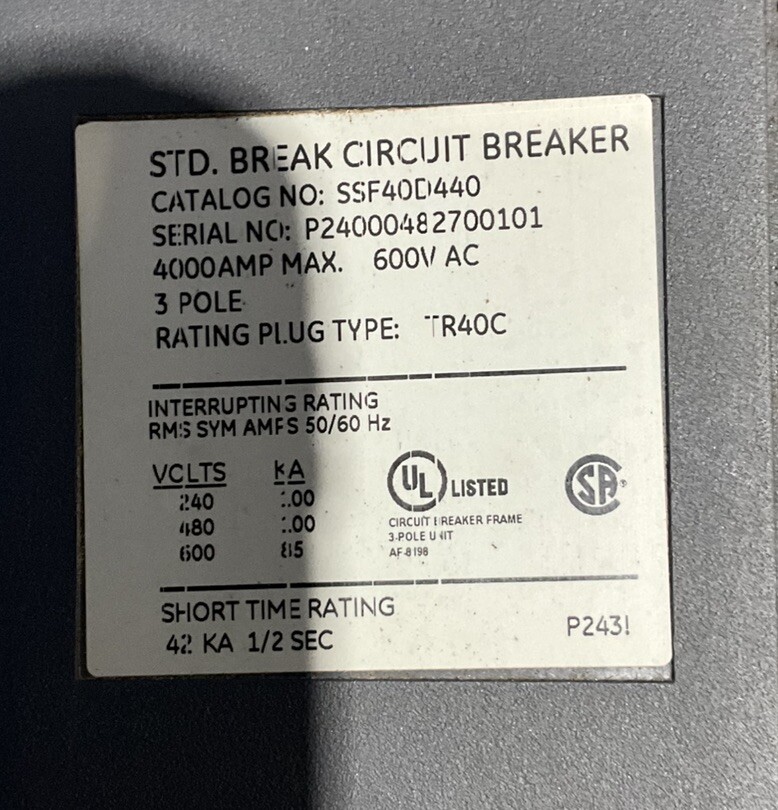 4000 Amps, General Electric #SSF40D440, Power Break II circuit breaker, 600 Volts - Image 2
