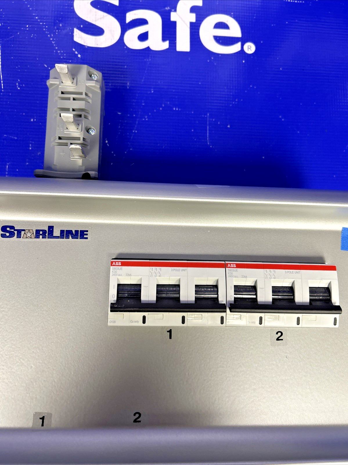 30 Amps, Starline #UCT5D94S-22-2CLB010N-STD, Busway Tap Box, 240 Volts - Image 3