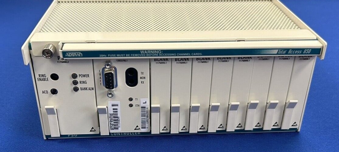ADTRAN #4203376L1, Total Access 850 remote access server, RCU and PSU bundle, new - Image 1