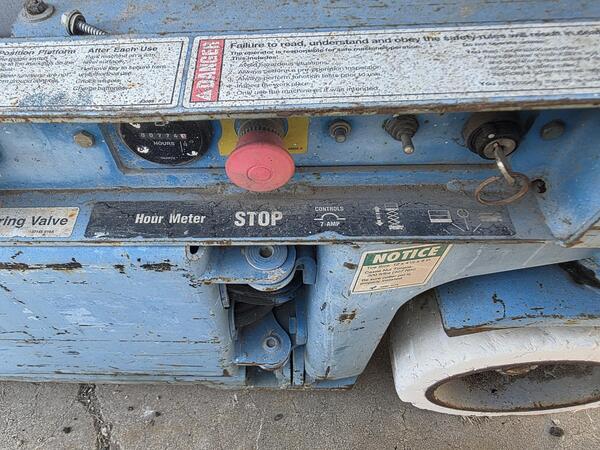 500 lb. Genie #GS-1930, electric slab scissor lift, 19' platform height, 64.5" x 29.25" platform, 36" - Image 7