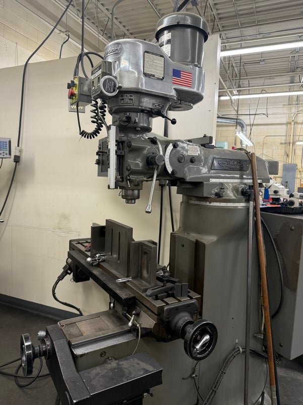Bridgeport #EZ-Trak, CNC Vertical Mill, 9" x 48" table, 30" X, 12" Y, 16" Z, R8, 60-4,200 RPM, 3 HP, collets - Image 2