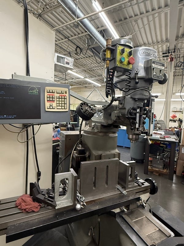 Bridgeport #EZ-Trak, CNC Vertical Mill, 9" x 48" table, 30" X, 12" Y, 16" Z, R8, 60-4,200 RPM, 3 HP, collets - Image 5