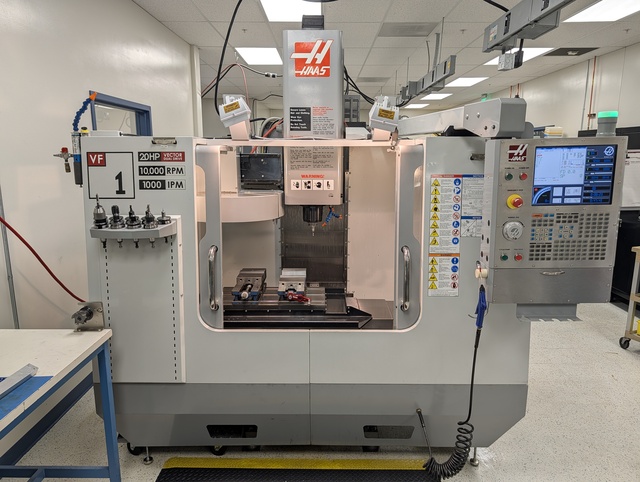 Haas #VF-1D, CNC Vertical Machining Center, 20 automatic tool changer, 20" X, 16" Y, 20" Z, 26" x 14" table - Image 3
