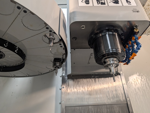 Haas #VF-1D, CNC Vertical Machining Center, 20 automatic tool changer, 20" X, 16" Y, 20" Z, 26" x 14" table - Image 9