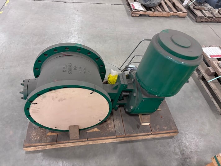 20" Fisher #V150, Vee-Ball Control Valve, Class 150#, 1061 actuator, DVC6200 controller, 67DFR regulator - Image 7