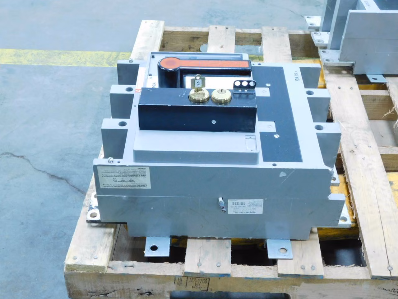 2,000 Amp, General Electric #TP2020SS, circuit breaker, 3-pole, 600 VAC, RMS-9 trip - Image 4
