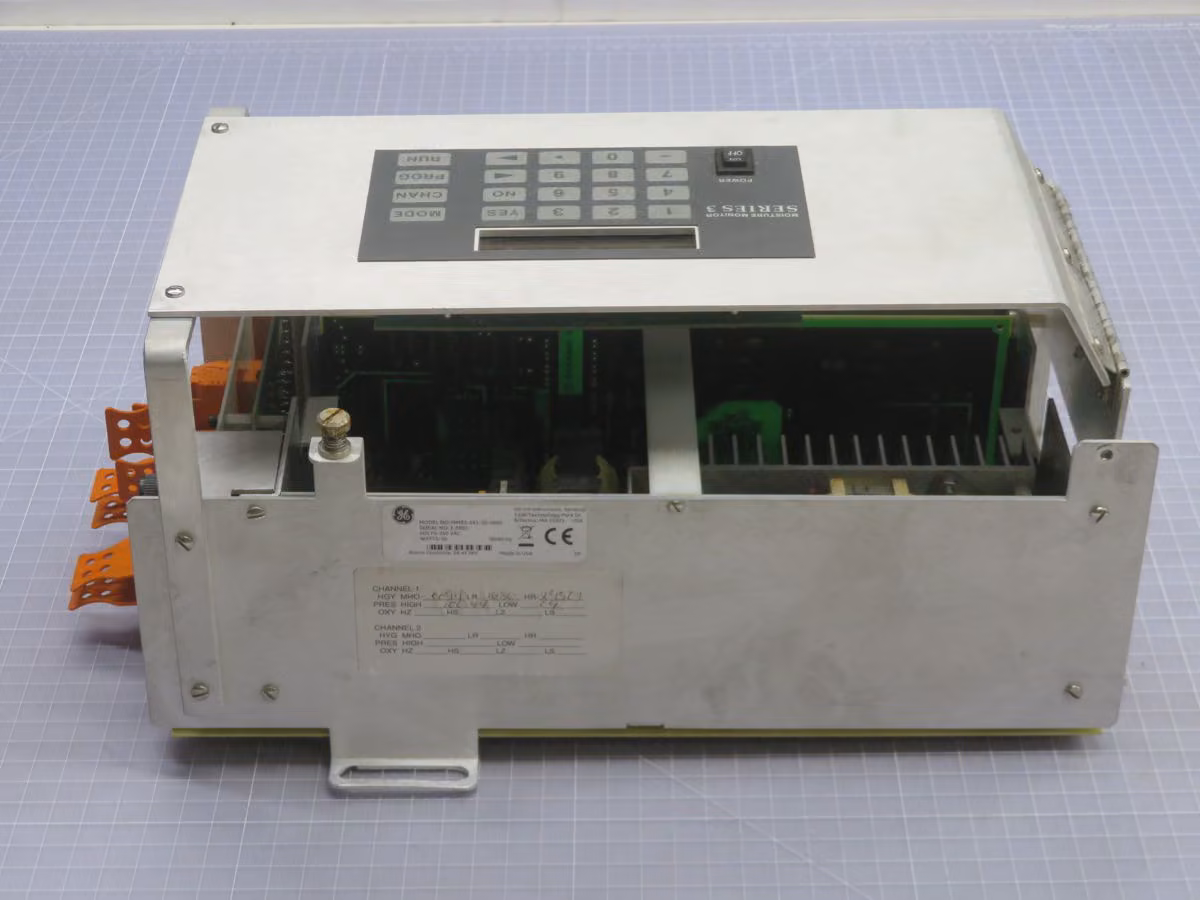 General Electric #MMS3-541-30-080S, rack dewpoint analyzer, 1 channel, 240 VAC, 50/60 Hz. - Image 3