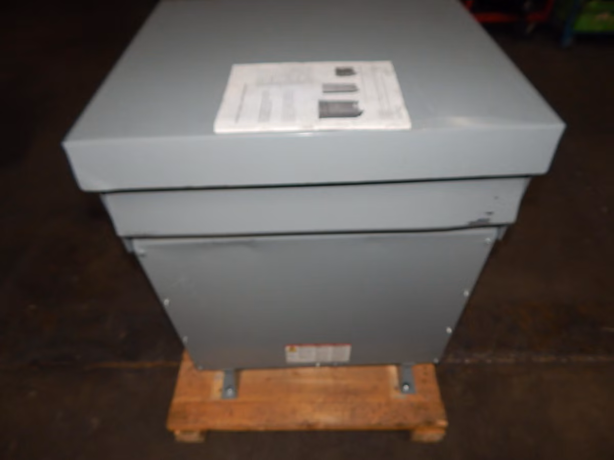 112.5 KVA 480 Primary, 480Y/277 Secondary, Hammond, Sentinel G Power Transformer, 3 Phase, 60 Hz., NEMA 3R - Image 1