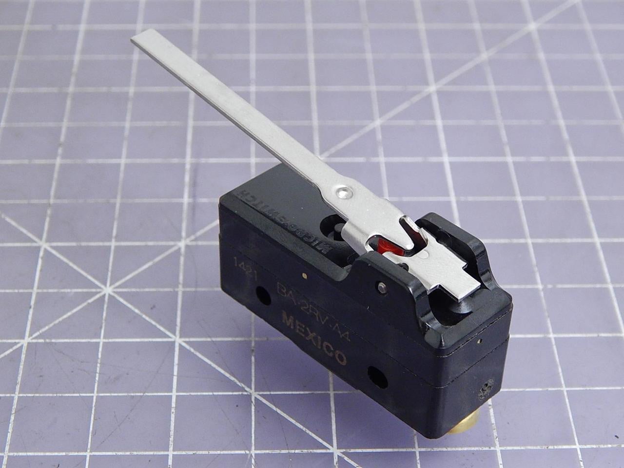 Micro Switch #BA-2RV-A4, basic / snap action switch, LOT of 200 - Image 1