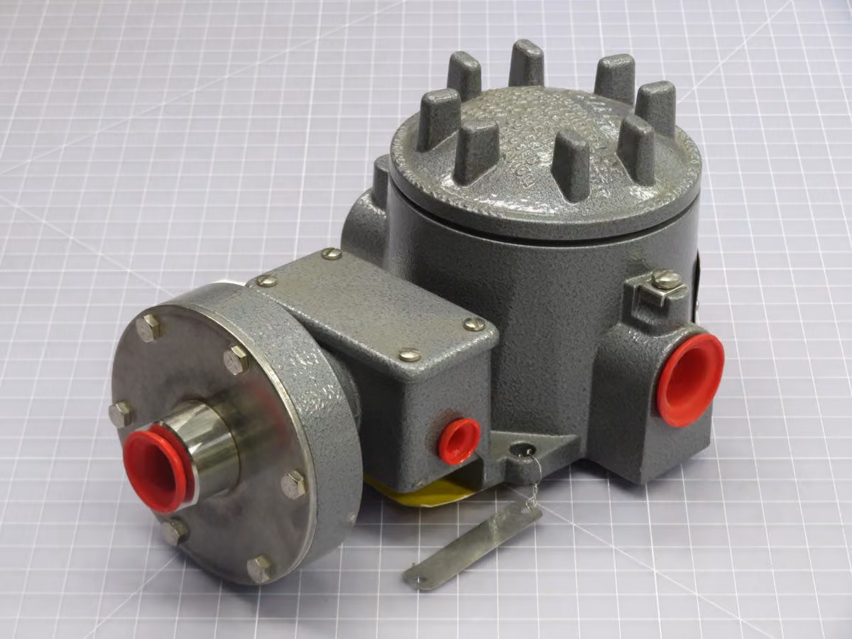 Sor #52B3-AA117-R1-C2A-WVRR, Pressure Switch - Image 2