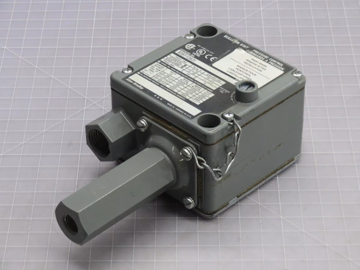 Allen-Bradley #836T-T262J, Pressure Switch - Image 2