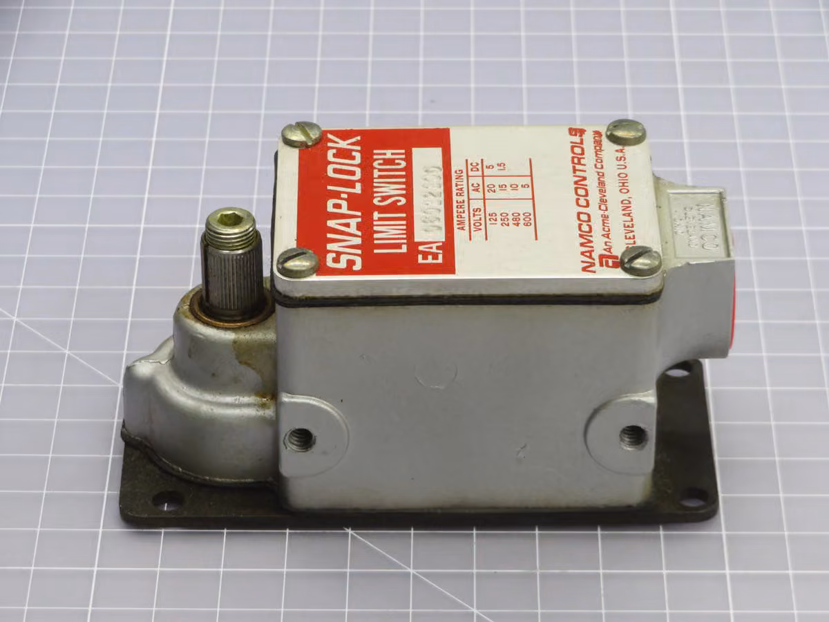 Controls Namco #EA060-12100, Namco Limit Switch - Image 3