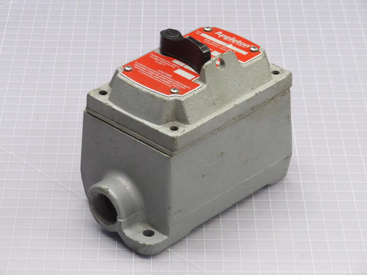 Appleton Electric #EDSC2140, Appleton Snap Switch - Image 2