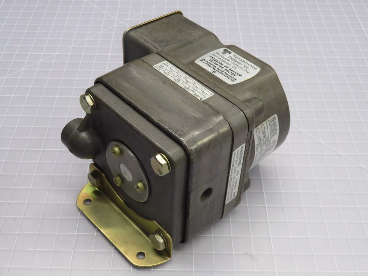 Barksdale #DPD1T-A80, pressure switch dpd1t seri - Image 2