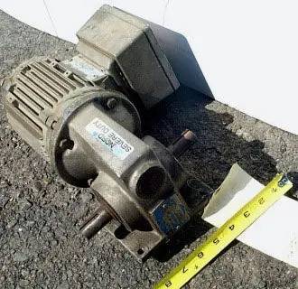 0.1 HP, 1660 RPM, Nord, 90° DC motor drive reducer, 230/460 Volts, 56 RPM output, 26.00 :1 ratio, double - Image 2