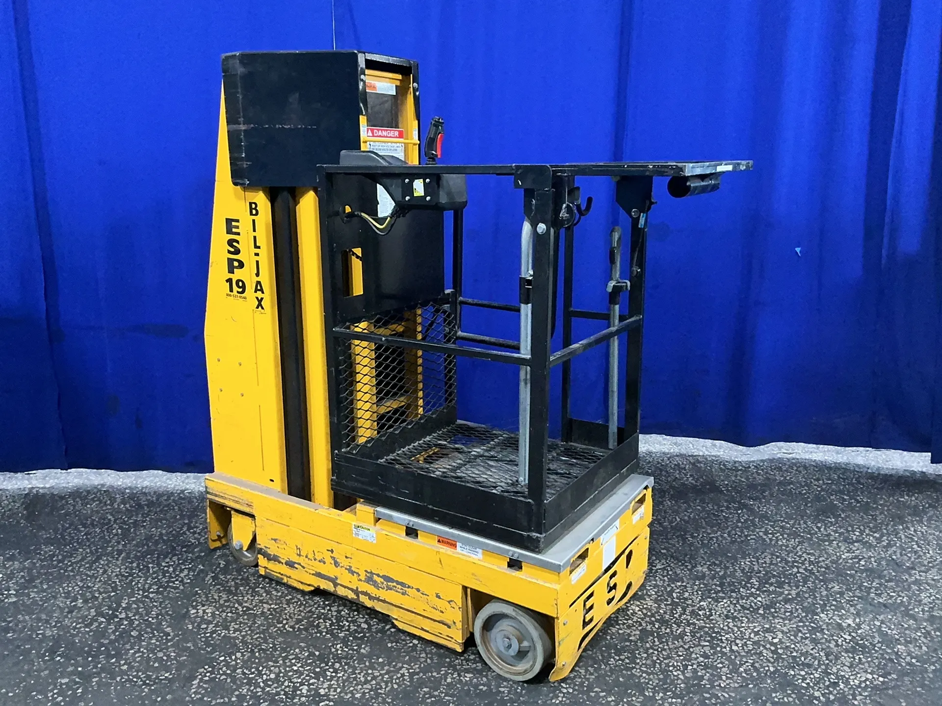 Bil-Jax #ESP-19, Electric Stock Picker, 19' max platform height, 20" x 26" platform, 30" x 30" basket, 24 - Image 1