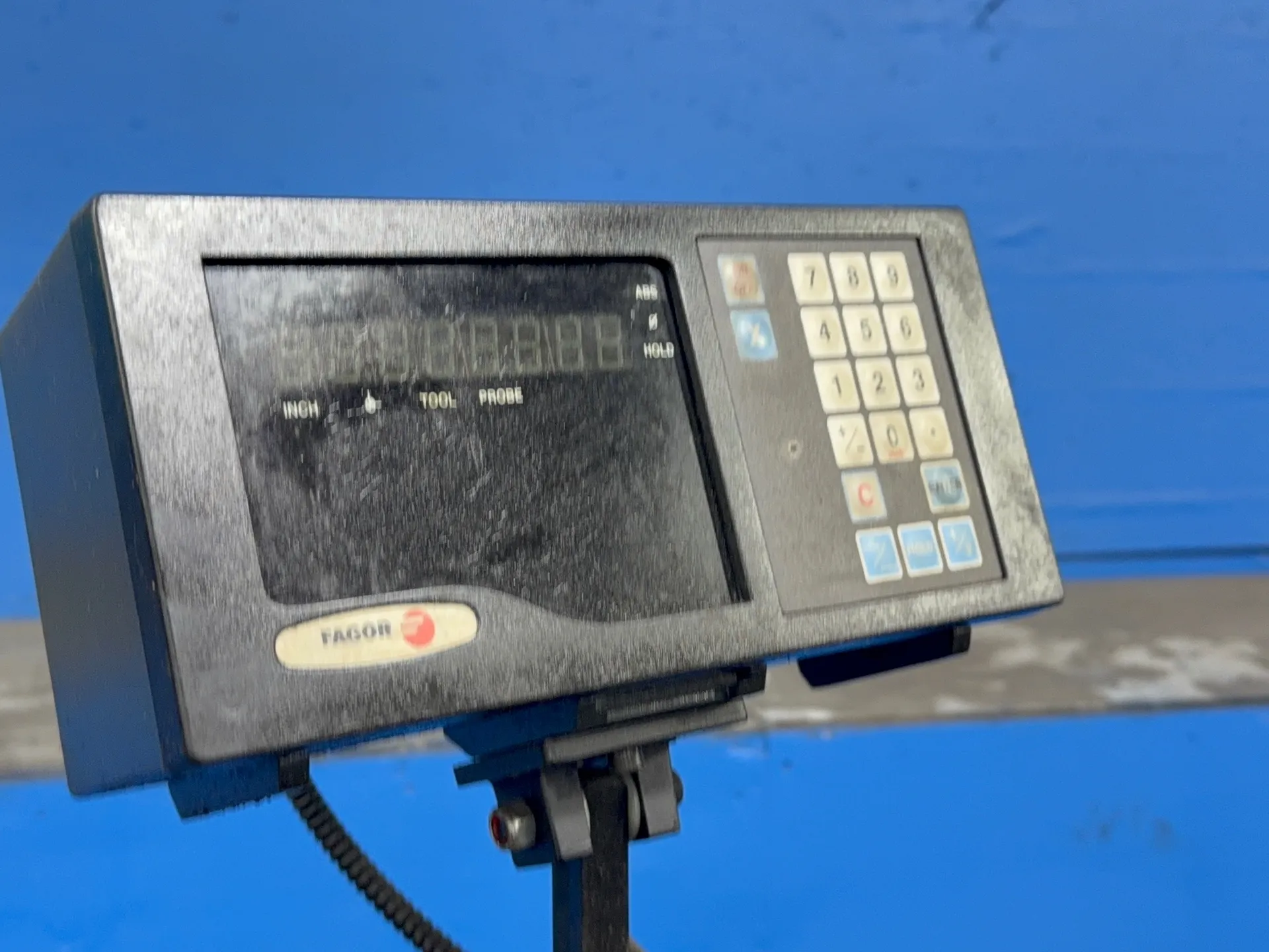 10" x 20" Monarch #10EE, Lathe, 6" 3-jaw chuck, 1-1/2" bore, Fagor digital read out, tailstock, tool post - Image 5