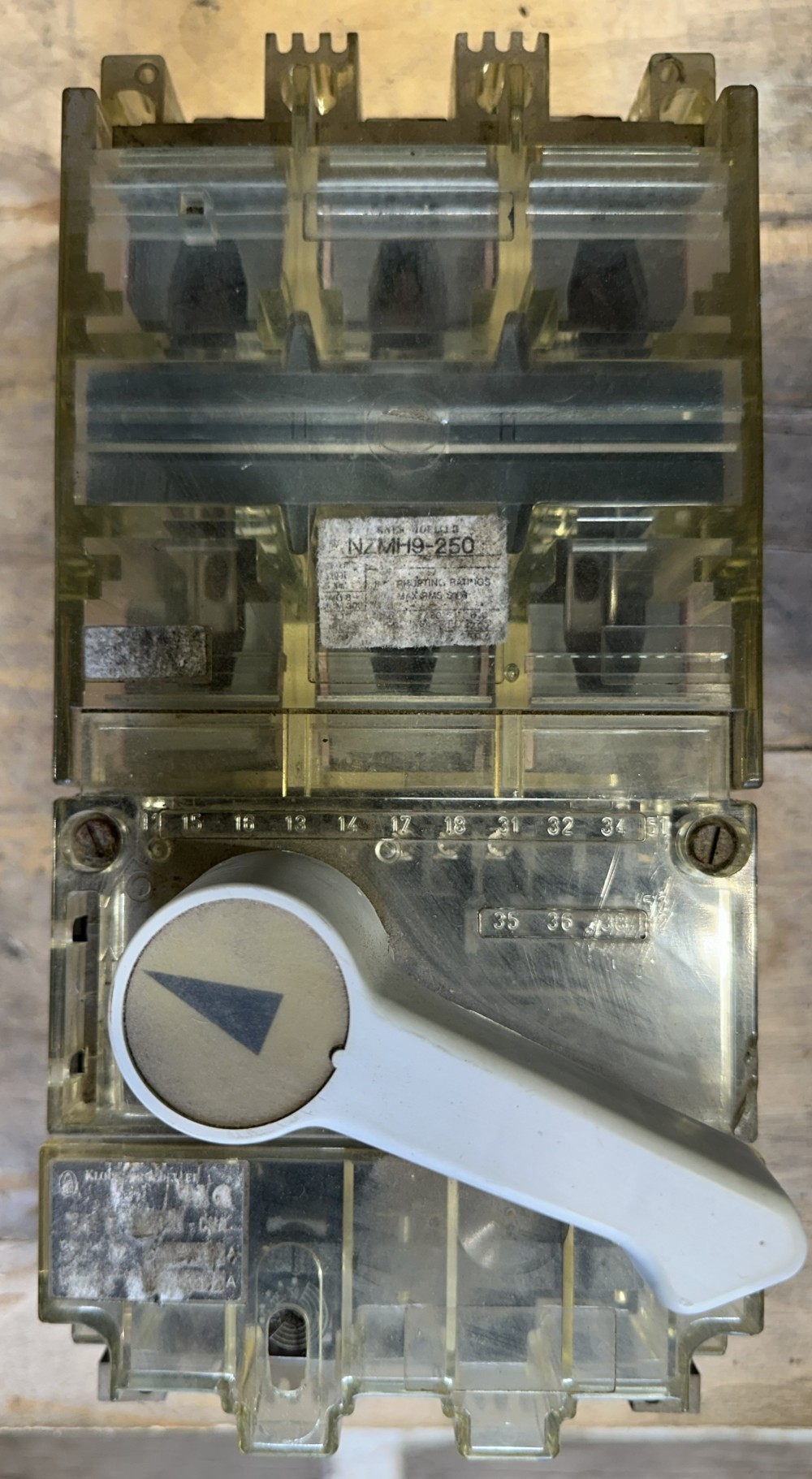 250 Amp, Klockner-Moeller, NZMH9-250, NZM9 High Interrupting, Molded Case Circuit Breaker, 3-Pole, Rotary - Image 3