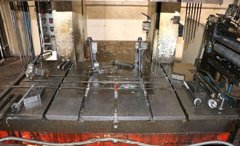 200 Ton, Minster #G1-200, gap frame press, 10" stroke, 25" Shut Height, 6" adj., 58" x 34" bed, 29.5" between - Image 7