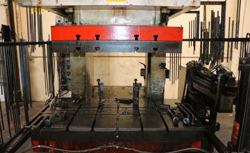 200 Ton, Minster #G1-200, gap frame press, 10" stroke, 25" Shut Height, 6" adj., 58" x 34" bed, 29.5" between - Image 8