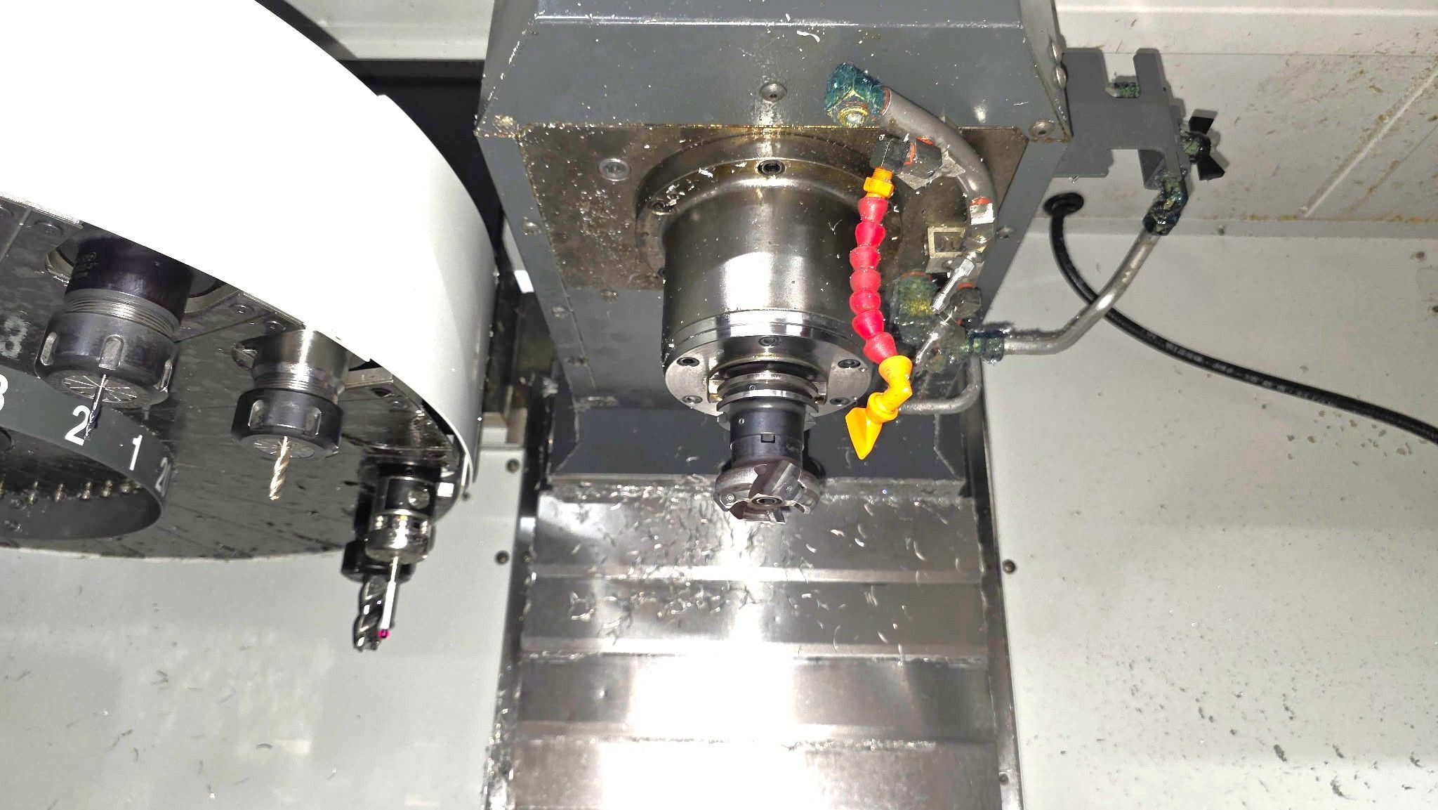 Haas #VF-2, vertical machining center, 30" X, 16" Y, 20" Z, 36" x 14" table, 20 automatic tool changer, CAT - Image 4