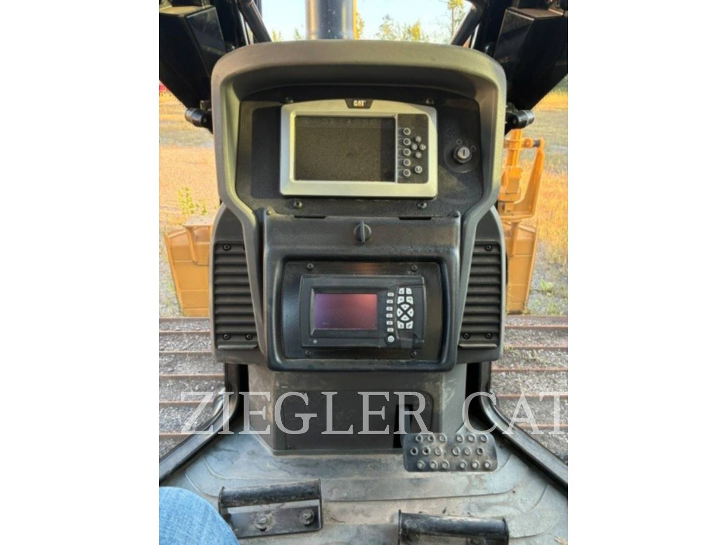 Caterpillar D5K2LGP, 320 hours, S/N: KY202875, 2017 - Image 5