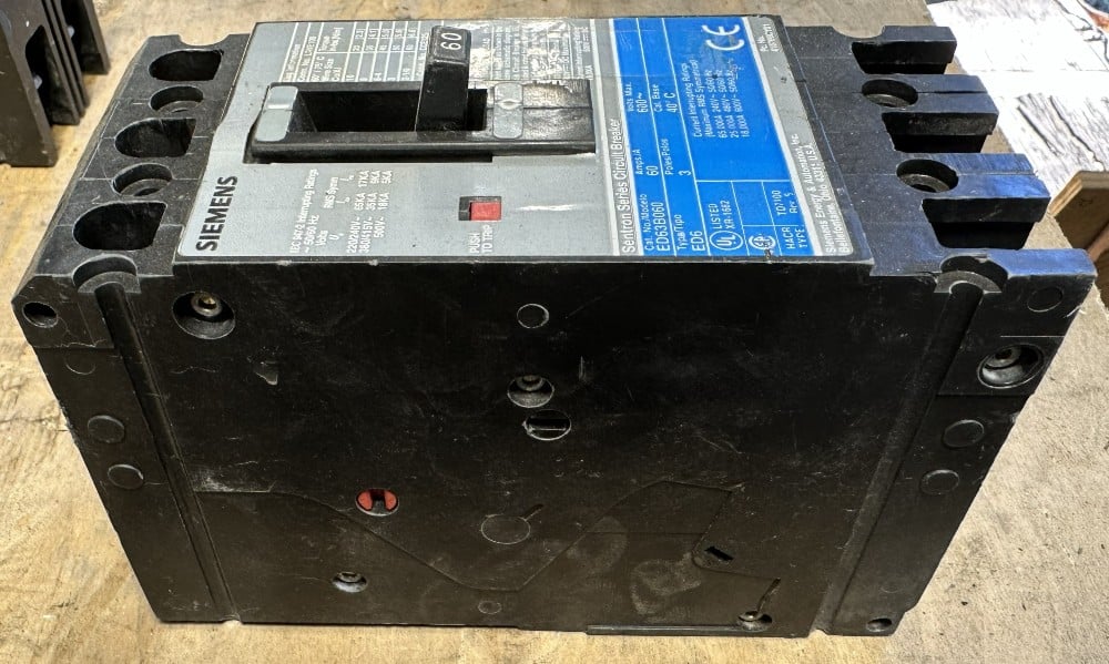 60A, Siemens, ED63B060, Sentron Type ED6, Molded Case Circuit Breaker, 3-Pole, 600 VAC, 65kA @ 240V - Image 1