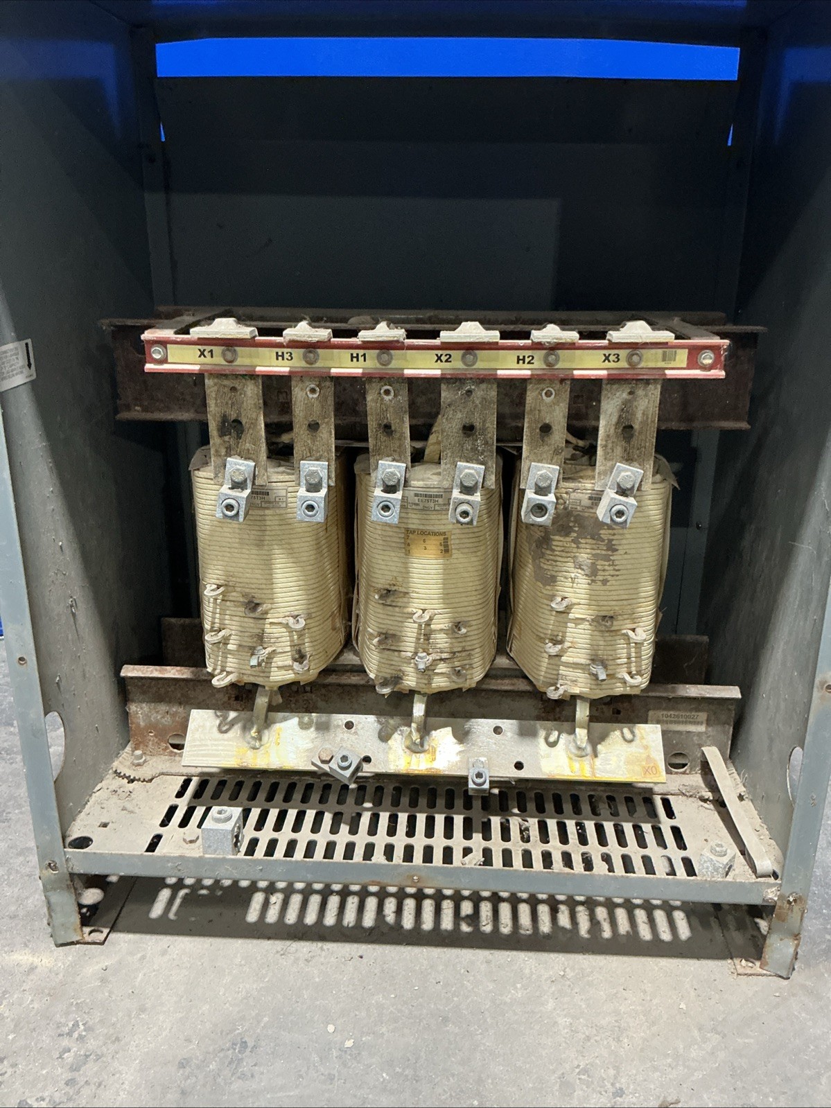 75 KVA 480 Primary, 208Y/120 Secondary, Square D EE75T3H, Dry Type Transformer, 3PH, 60 Hz - Image 2